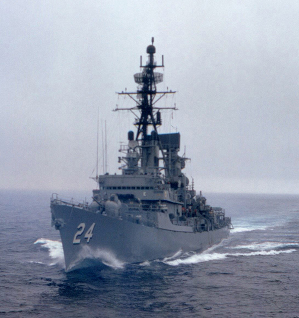 USS Waddell (DDG 24) - 1967